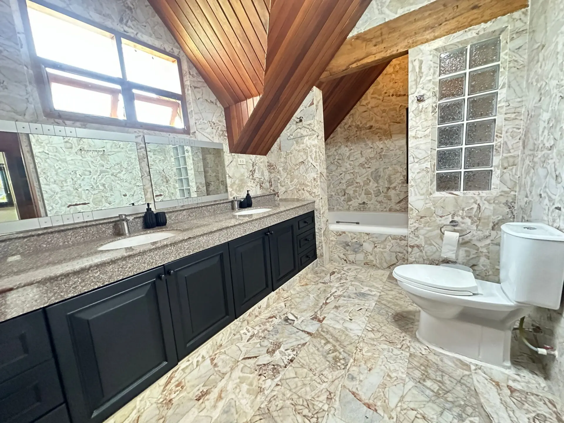 WhatsApp Image 2024-04-23 at 4.22.10 PM (1)