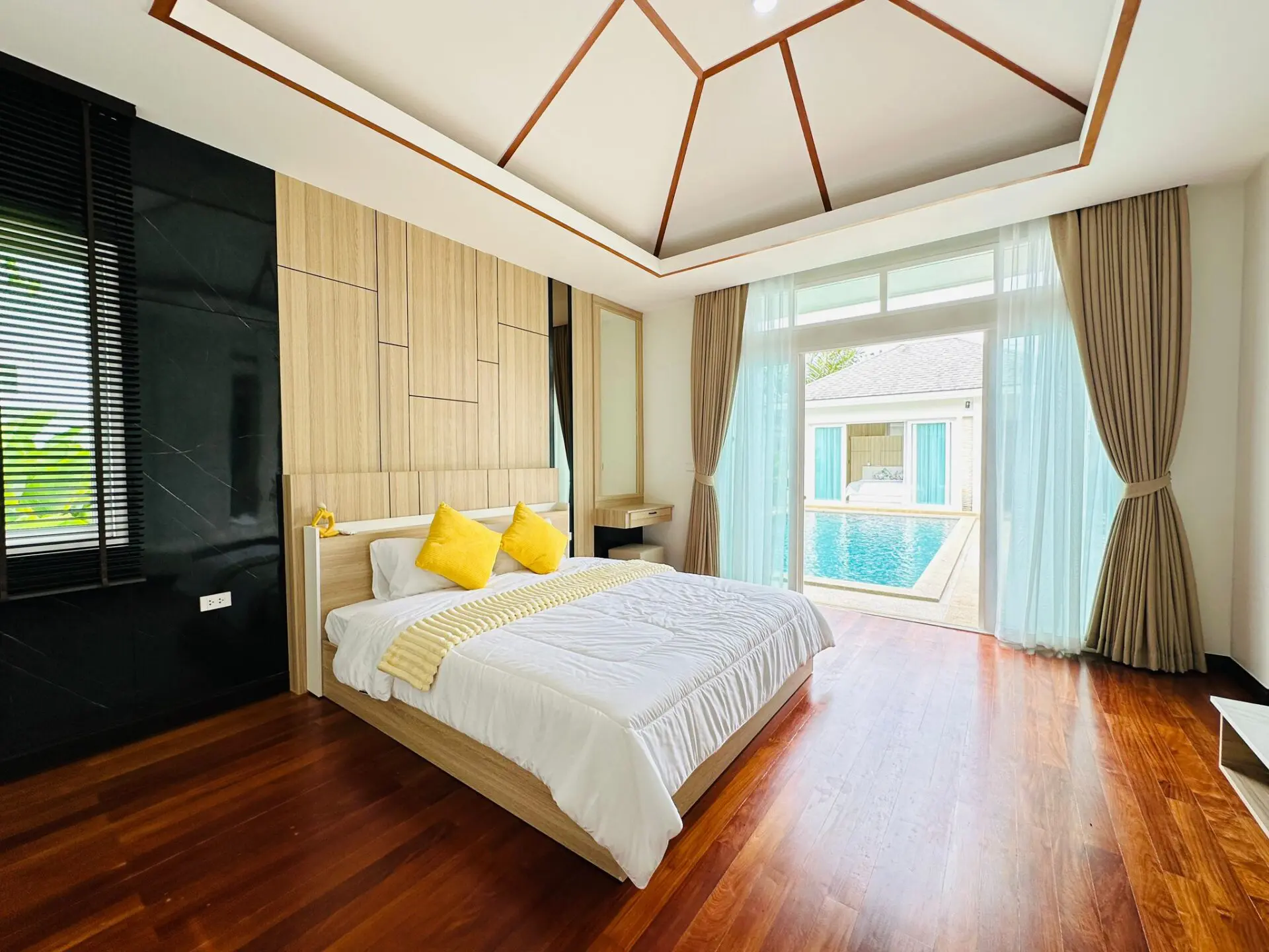 WhatsApp Image 2024-10-15 at 4.03.17 PM (1)