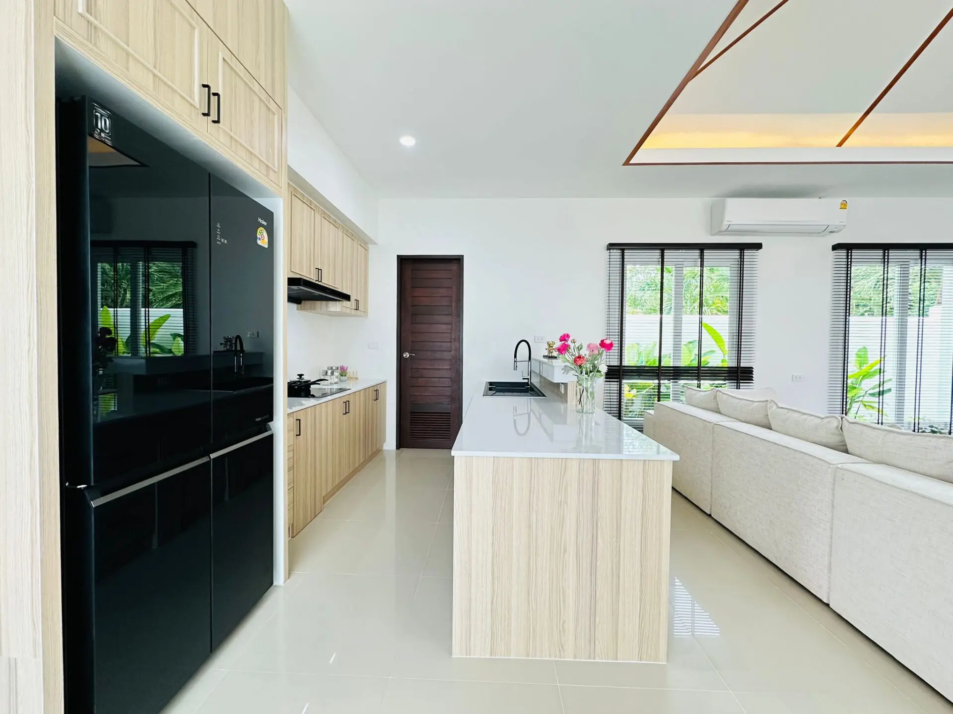 WhatsApp Image 2024-10-15 at 4.03.26 PM