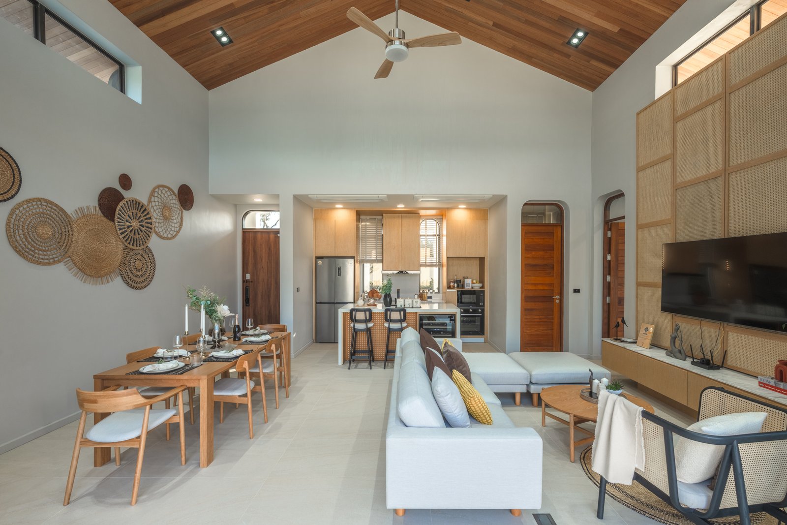 11-Open plan living & kitchen