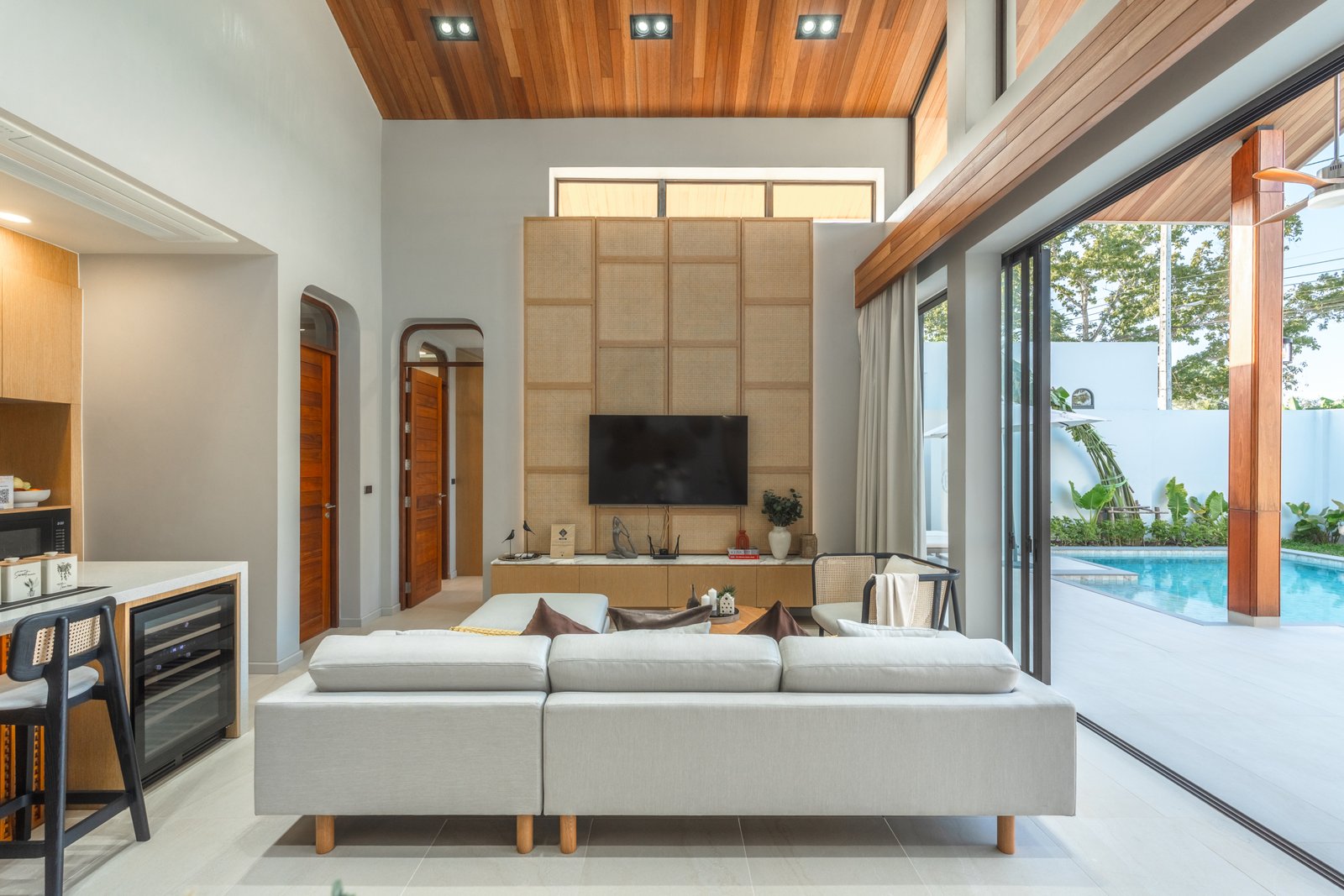 5-Living Area