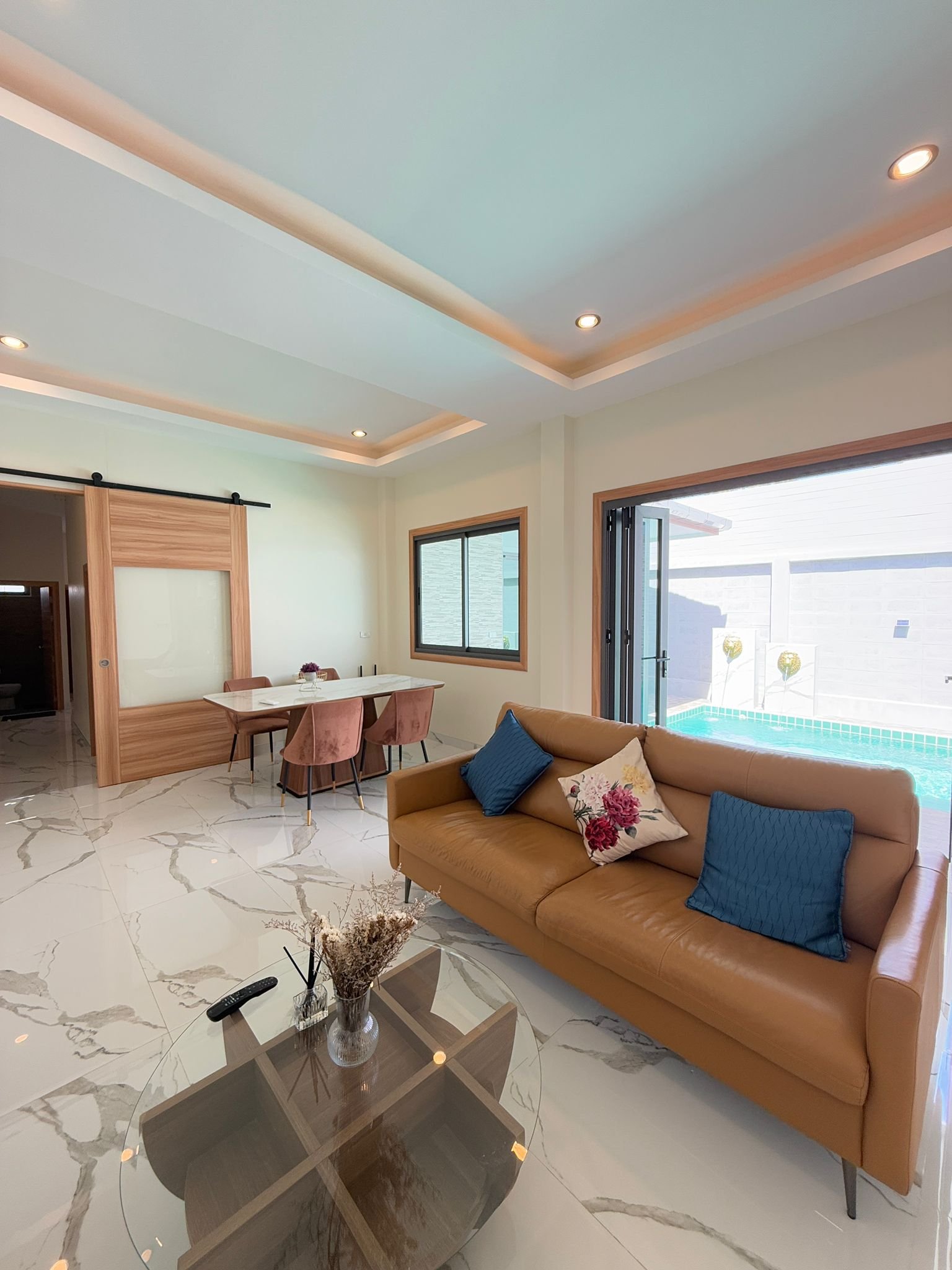 ae1c663e-14b0-461f-bd65-40eb59c1202d