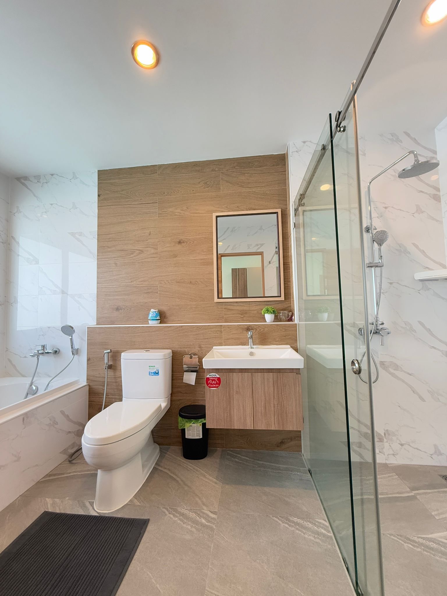 b5e4fa28-9080-4339-b302-02e9e1270bc1