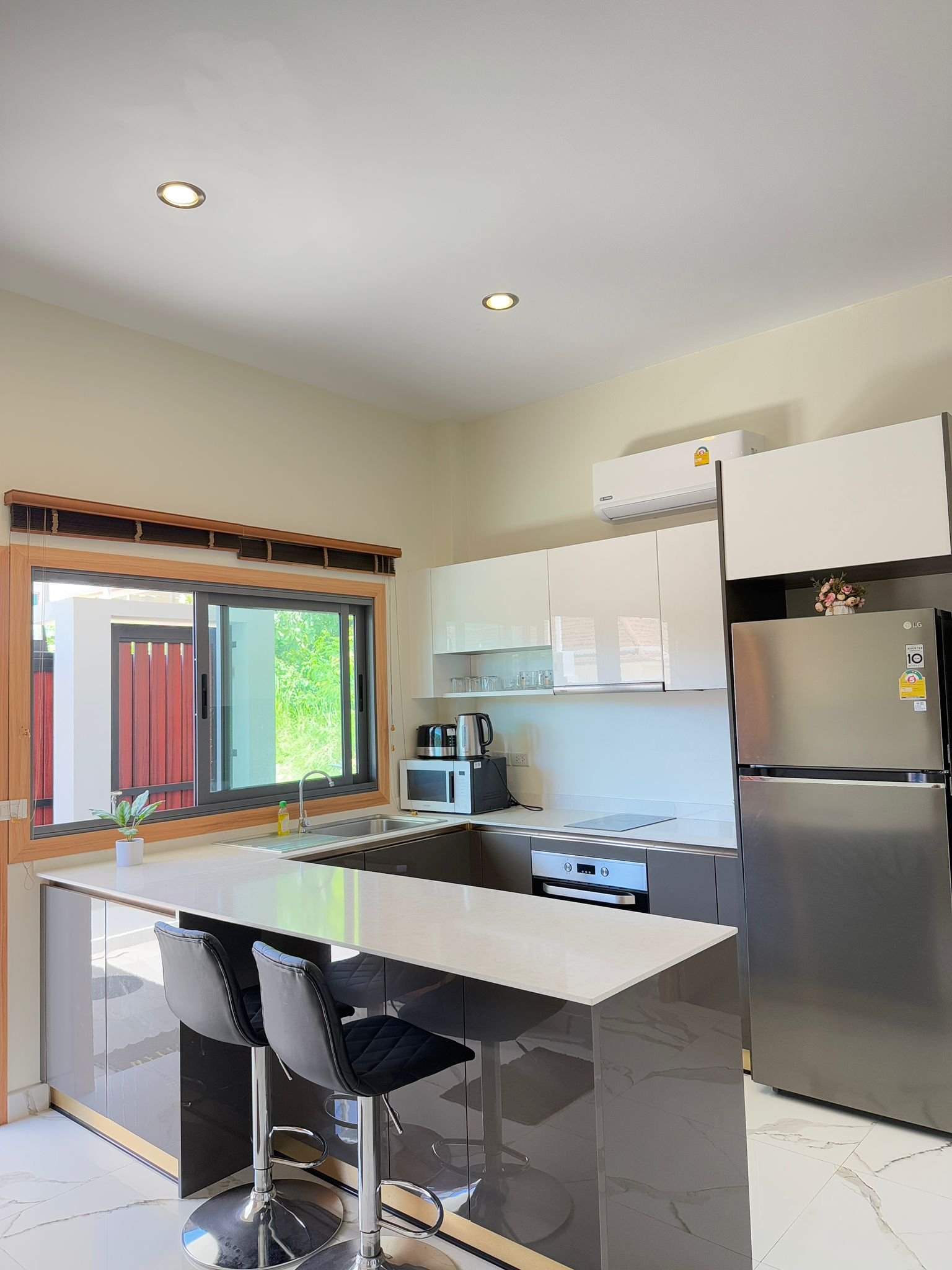 fe181454-6393-483e-aebd-1a0d1e728191