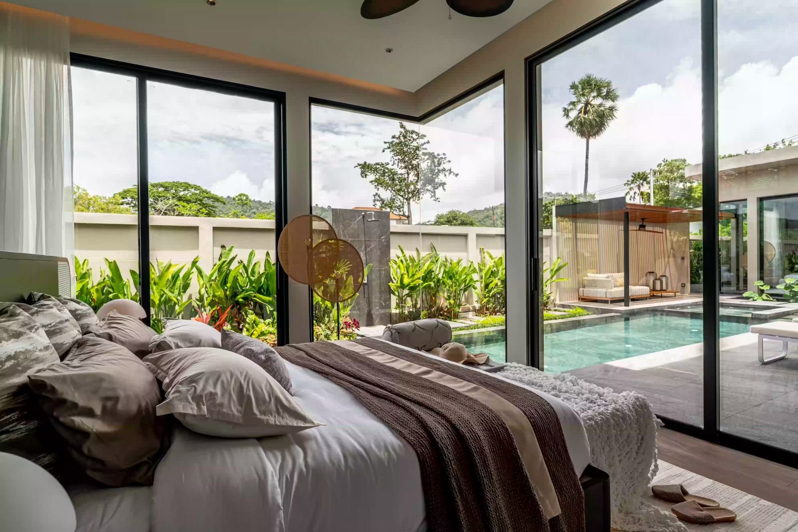 WhatsApp Image 2025-12-09 at 14.10.34_f77dfd6c