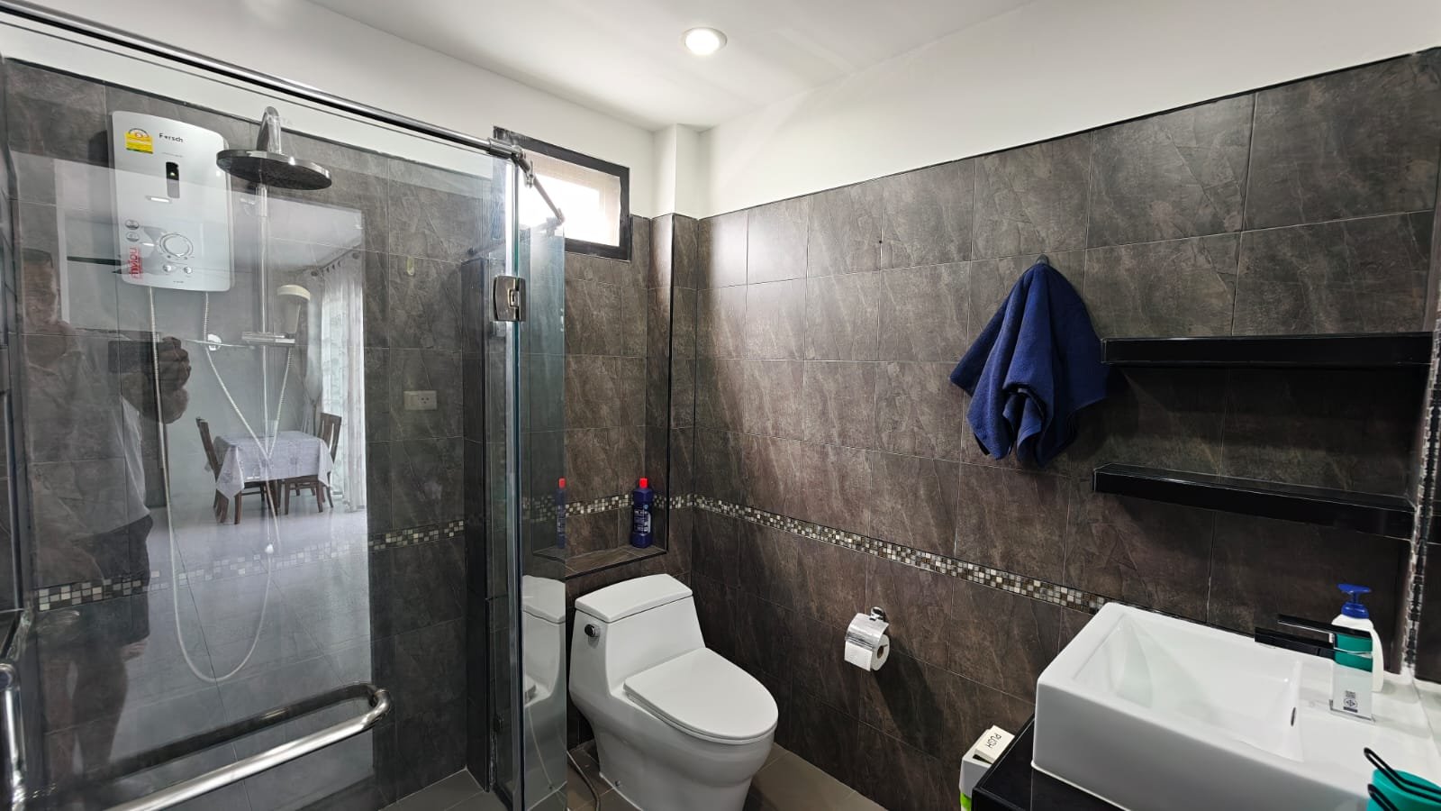 WhatsApp Image 2025-12-17 at 10.28