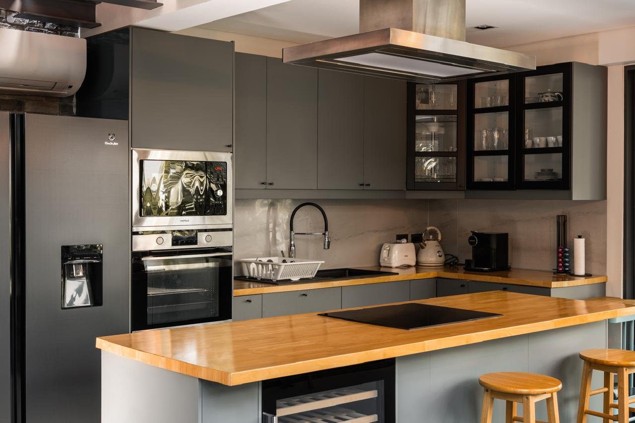 MODERN LUXURY TOWNHOUSE FOR SALE | BANG TAO, PHUKET | 16,900,000 THB Pasak Soi 1, Cheng Talay | Leasehold Ownership