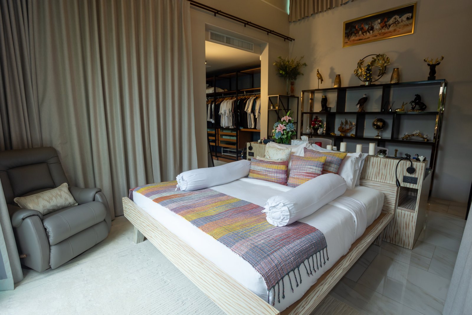 LUXURY POOL VILLA FOR SALE | NAI HARN BAAN BUAL ESTATE | 36,900,000 THB