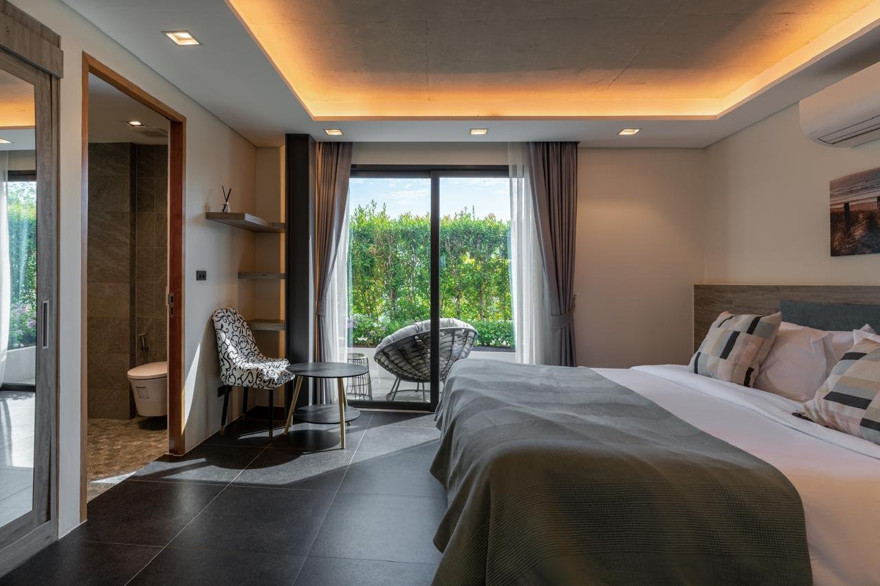 MODERN LUXURY TOWNHOUSE FOR SALE | BANG TAO, PHUKET | 16,900,000 THB Pasak Soi 1, Cheng Talay | Leasehold Ownership