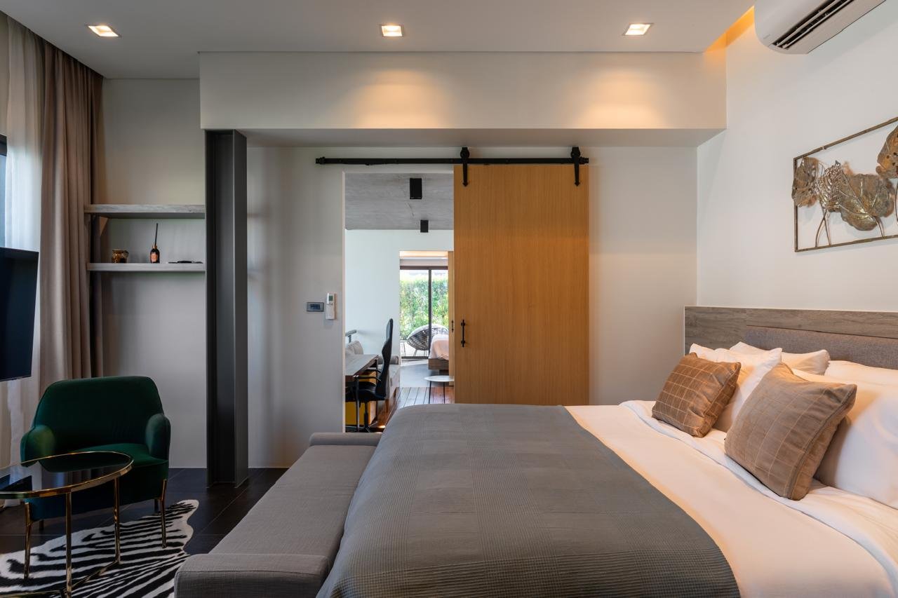 MODERN LUXURY TOWNHOUSE FOR SALE | BANG TAO, PHUKET | 16,900,000 THB Pasak Soi 1, Cheng Talay | Leasehold Ownership