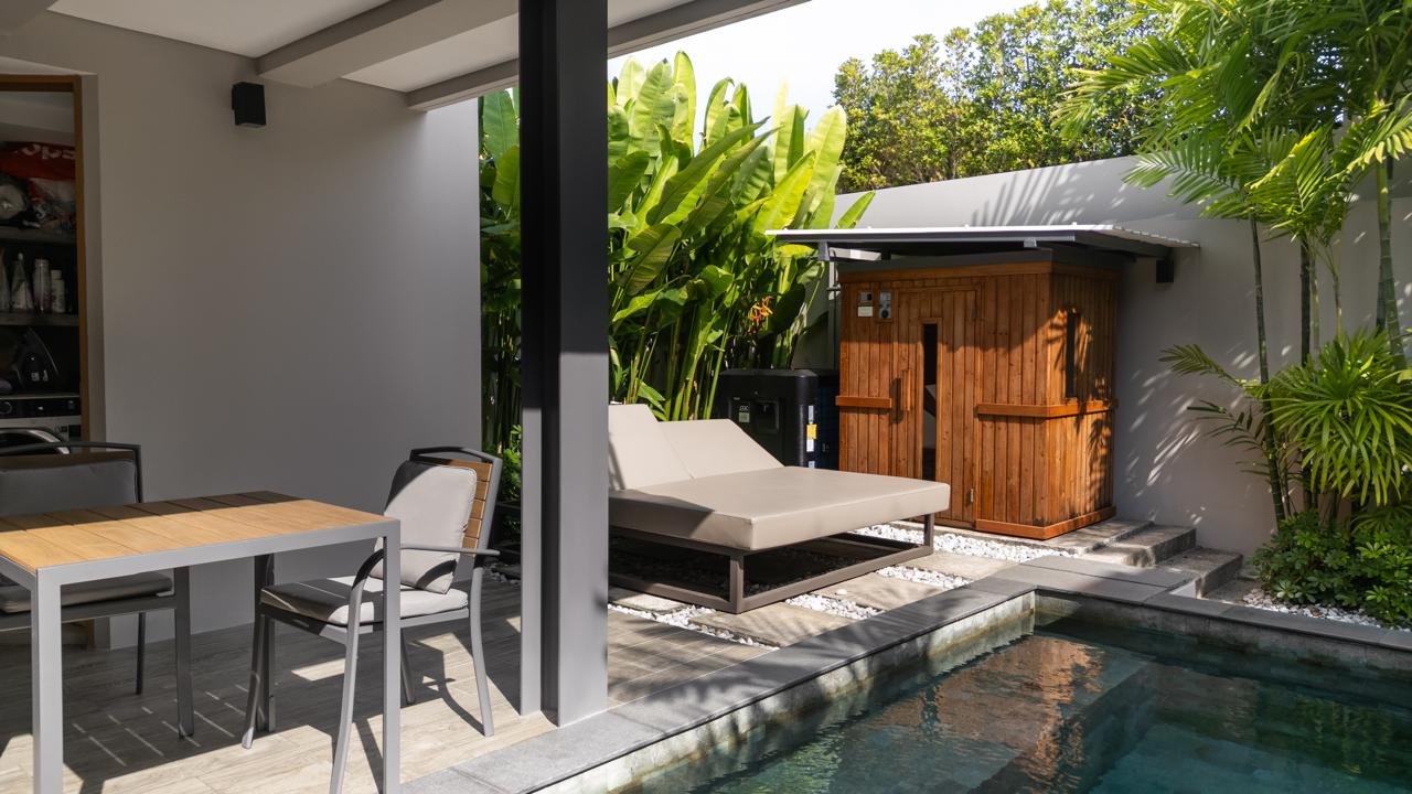 MODERN LUXURY TOWNHOUSE FOR SALE | BANG TAO, PHUKET | 16,900,000 THB Pasak Soi 1, Cheng Talay | Leasehold Ownership