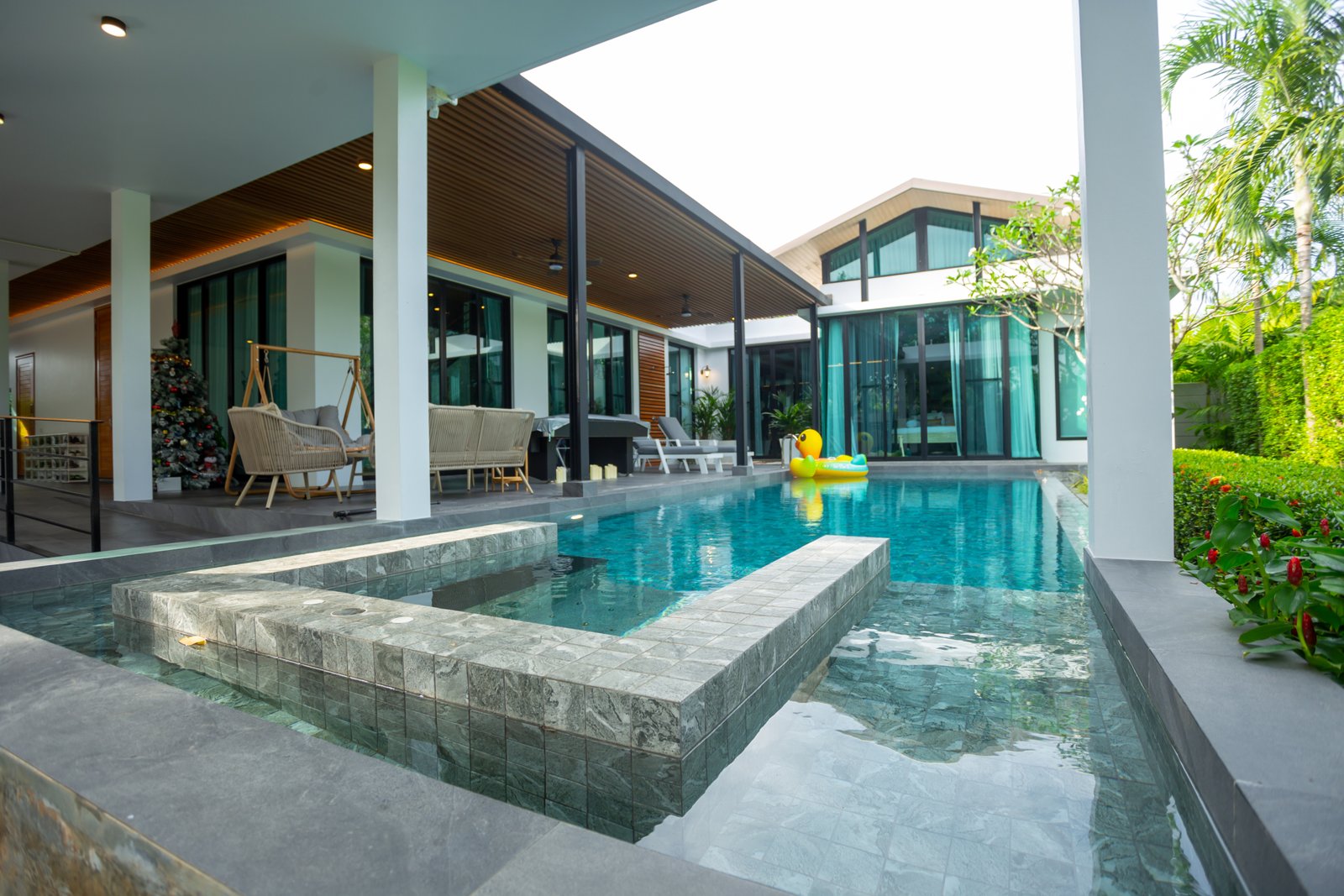LUXURY POOL VILLA FOR SALE | NAI HARN BAAN BUAL ESTATE | 36,900,000 THB