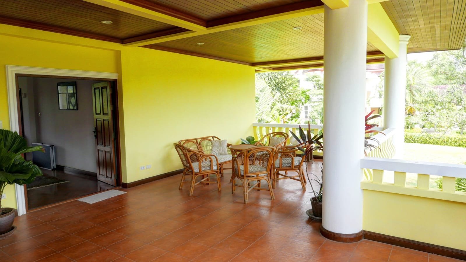 Luxury Villa for Sale | Lake Access & Mountain Views | Wichit, Phuket