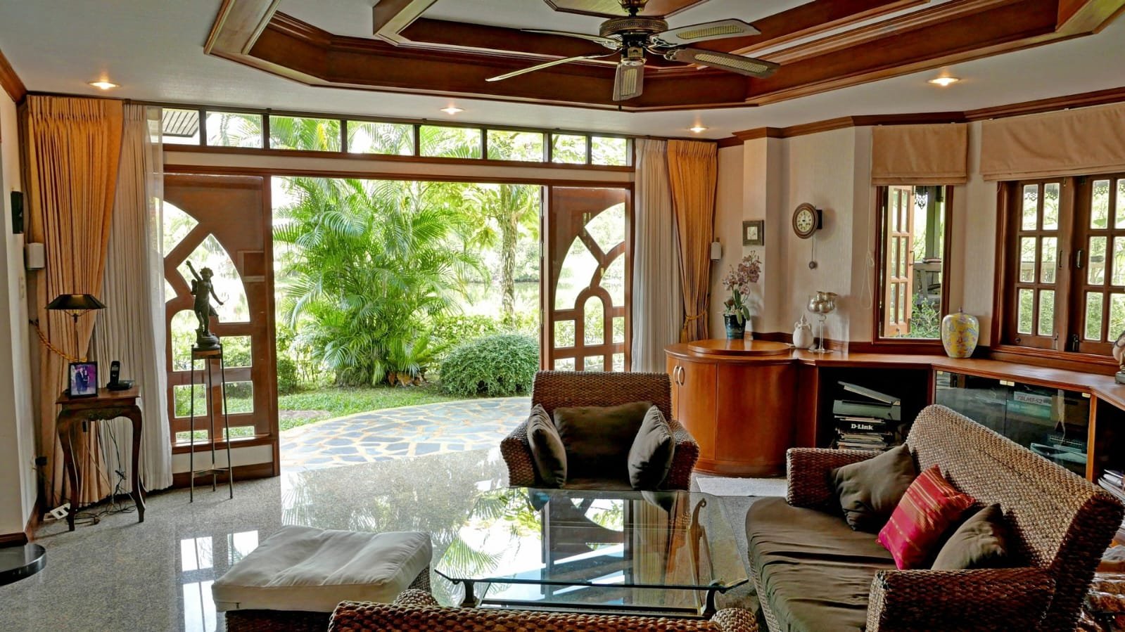 Luxury Villa for Sale | Lake Access & Mountain Views | Wichit, Phuket