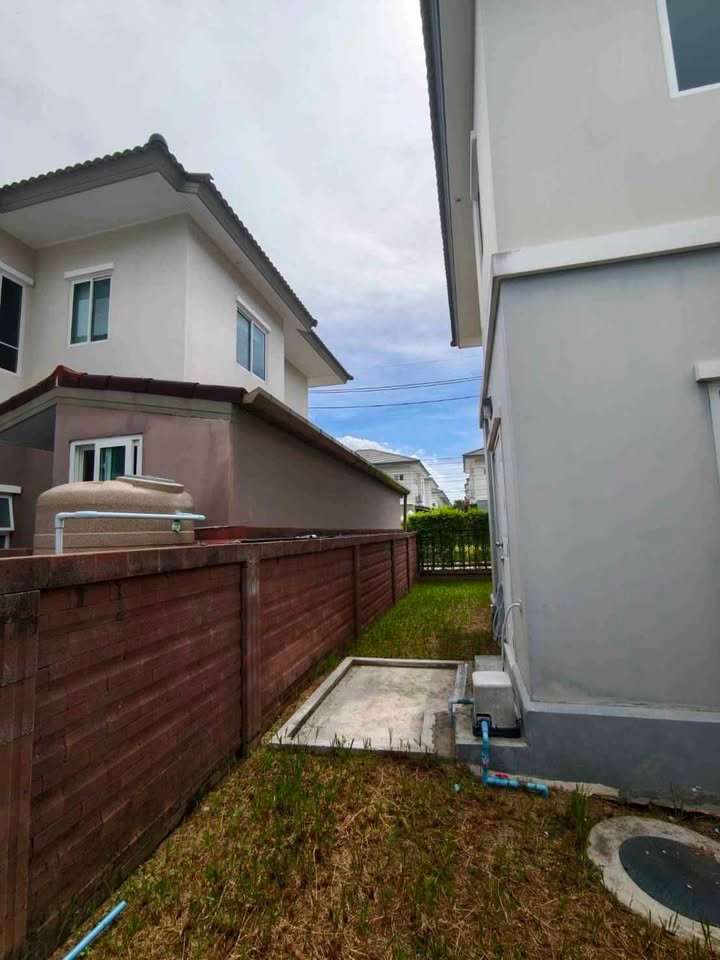 Corner House for Sale | Passorn Khokaew Village | Koh Kaew, Phuket