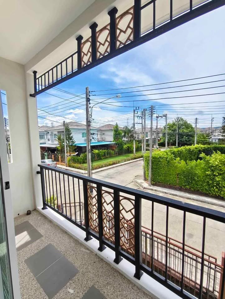 Corner House for Sale | Passorn Khokaew Village | Koh Kaew, Phuket