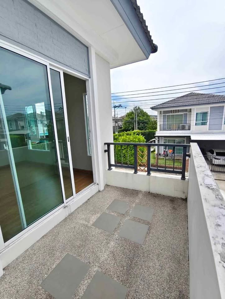 Corner House for Sale | Passorn Khokaew Village | Koh Kaew, Phuket