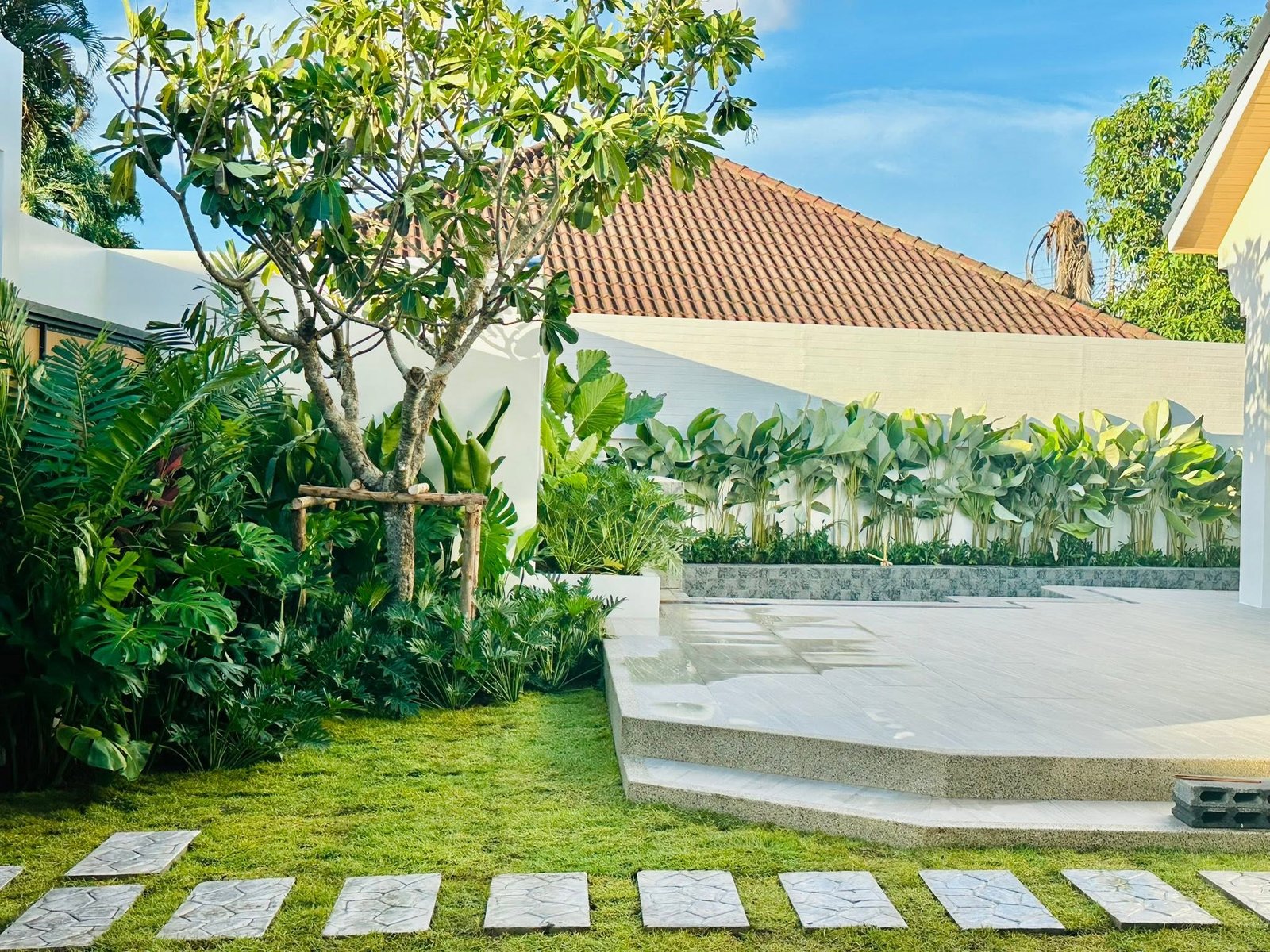 LUXURY POOL VILLA | PRIME PHUKET LOCATION