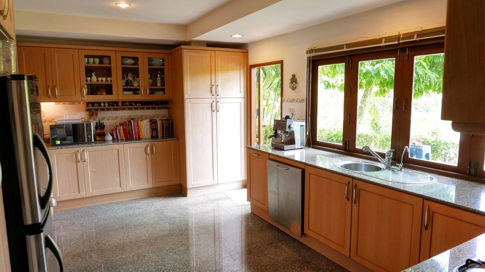 Luxury Villa for Sale | Lake Access & Mountain Views | Wichit, Phuket