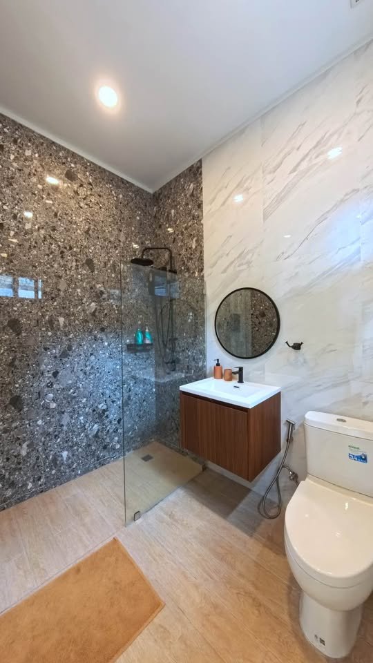 2-Bedroom Private Pool Villa for Sale | Rawai, South PhuketAsking Price: 9,000,000 THBRawai, South Phuket — Freehold Opportunity in One of the Island’s Most Sought-After Locations