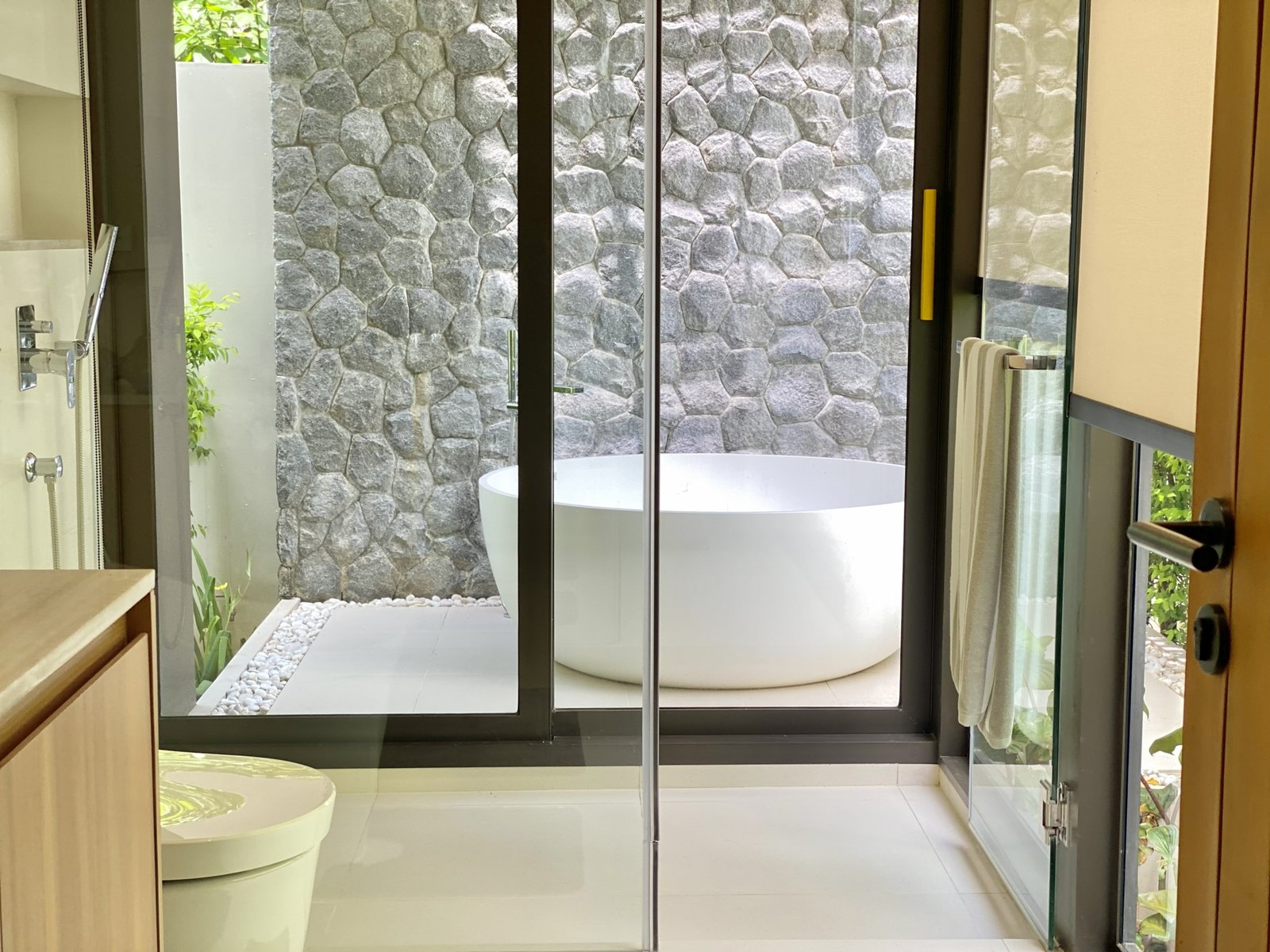 THE BAYA — An Exclusive Collection of 3 Architectural Villas in Si Sunthon, Phuket